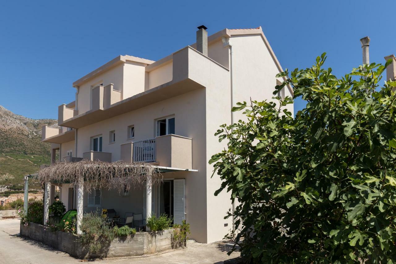 קאבטאט Apartman Rokolj מראה חיצוני תמונה